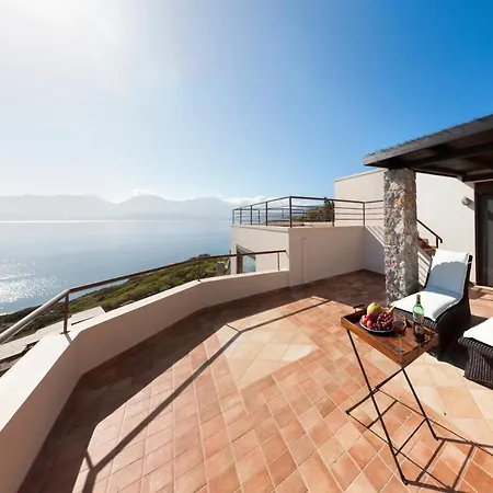 Villa Seasons